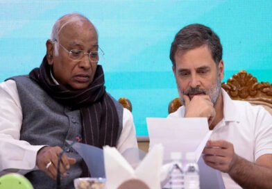 Rahul Gandhi and Mallikarjun Kharge stayed away from the Independence Day celebrations for the second consecutive year.