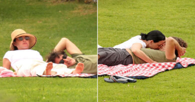 Romantic photo of Katy Perry and Justin Trudeau goes viral.