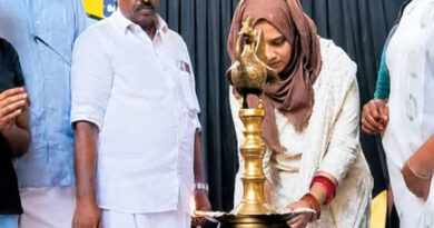 Kerala: Controversy over a Muslim League MLA lighting a lamp at an event; Muslim organizations termed it un-Islamic.