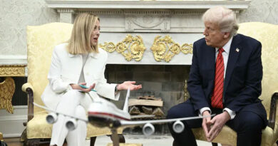 "Italy And I Never Beg": Meloni Fumes After Trump's Photo Claim