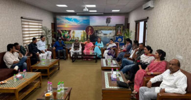 Rebel TMC MPs met Lok Sabha Speaker Om Birla; preparing to extend support to the NDA