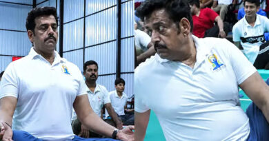 Ravi Kishan's yoga video becomes meme gold, internet invents 'Gutkhasan'