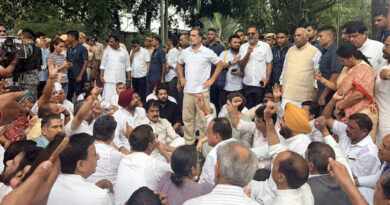 Congress protests outside the PM's residence over action taken against students; several leaders, including Rahul Gandhi and Mallikarjun Kharge, participate.