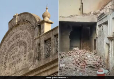 A 125-year-old gurdwara was demolished in Pakistan; India termed it "highly condemnable."