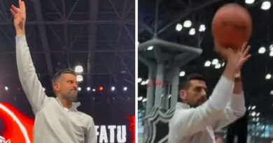 Novak Djokovic makes a spectacular splash in New York; wins hearts with everything from a WWE-style entrance to an NBA three-pointer.