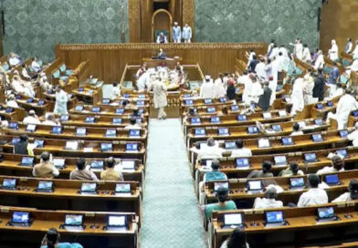 NEET विवाद पर संसद में फिर हंगामा, शिक्षा मंत्री के इस्तीफे की मांग पर अड़ा विपक्ष Uproar in Parliament again over NEET row; Opposition adamant on demand for Education Minister's resignation
