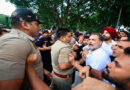 Rift within the opposition widens over the protest near the PM's residence; AAP and Congress at odds, while BJP takes aim.