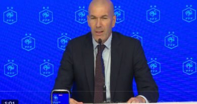 Zinedine Zidane becomes the new coach of the French football team.