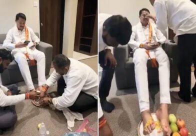 कांग्रेस नेता नाना पटोले के पैर धोने वाले वीडियो पर BJP ने “संस्कृति” को लेकर तंज कसा Congress Leader Nana Patole's Feet-Washing Video Draws BJP's "Culture" Jibe.