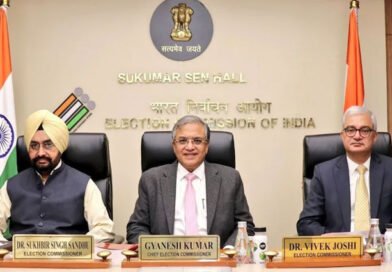 Opposition attacks ECI; Commission clarifies stance on claims regarding Election Commissioners' dissent.