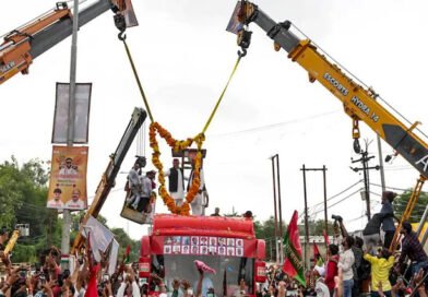 Akhilesh Yadav launched the Samajwadi Party's UP election campaign from Rahul Gandhi's constituency, Raebareli; BJP takes a dig