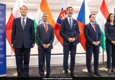 भारत और V4 देशों के बीच सहयोग बढ़ाने पर सहमति, UNSC में स्थायी सदस्यता के लिए मिला समर्थन Agreement reached to enhance cooperation between India and V4 countries; support secured for permanent membership in the UNSC.