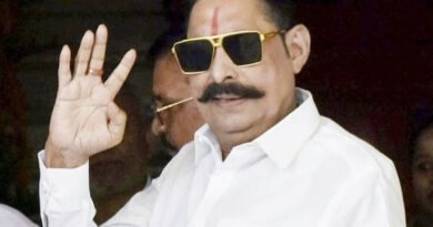 On being expelled from the party, Anant Singh says: Nitish Kumar is now politically finished; the JDU has 'no future'.